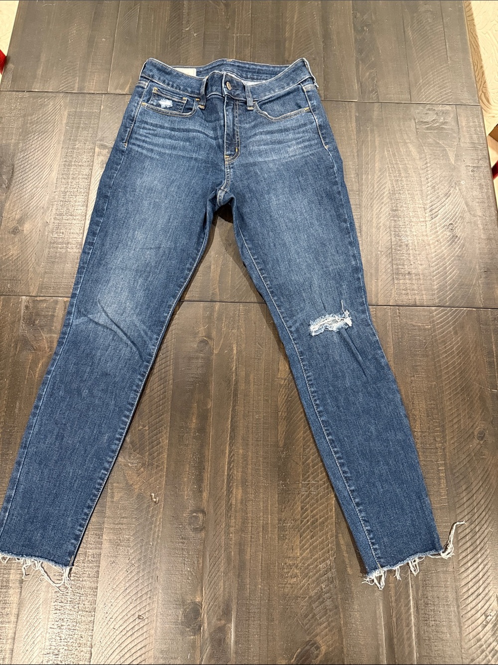 GAP Dark Wash Mid-Rise Skinny Jeggings | Raw Hem | Stretch Denim Size 29 or 8